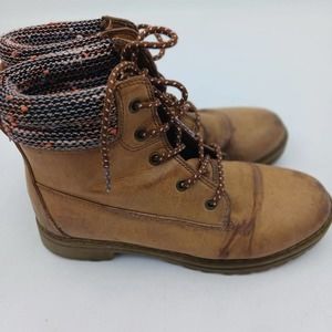 Austin Trading Co. Women's Lace Up‎ Boots Size 9 D Ari 157467